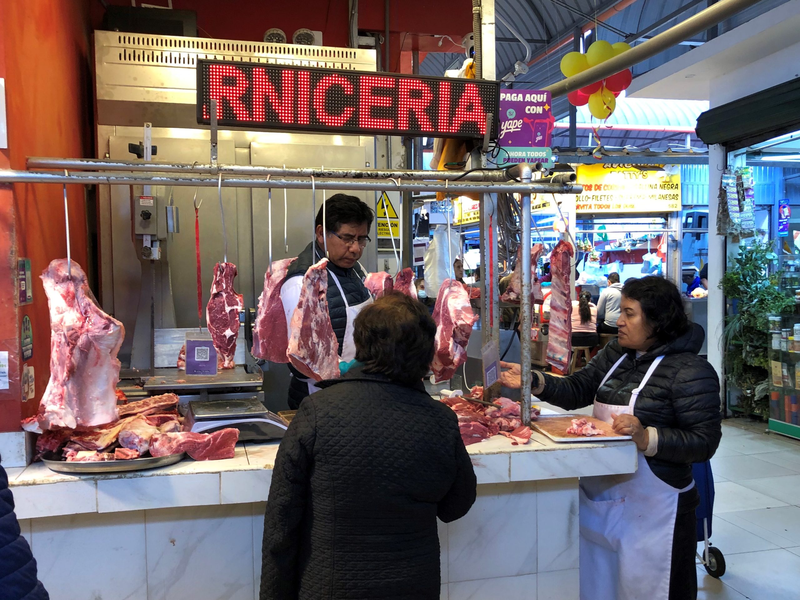 El mercado de Surquillo: la despensa que sostiene a la cocina limeña
